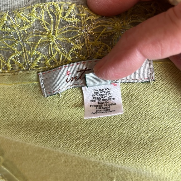 Vintage Dillard’s Intuitions Sweater, V-Neck Pullover, Size Small, Lace & Beads - Picture 11 of 11